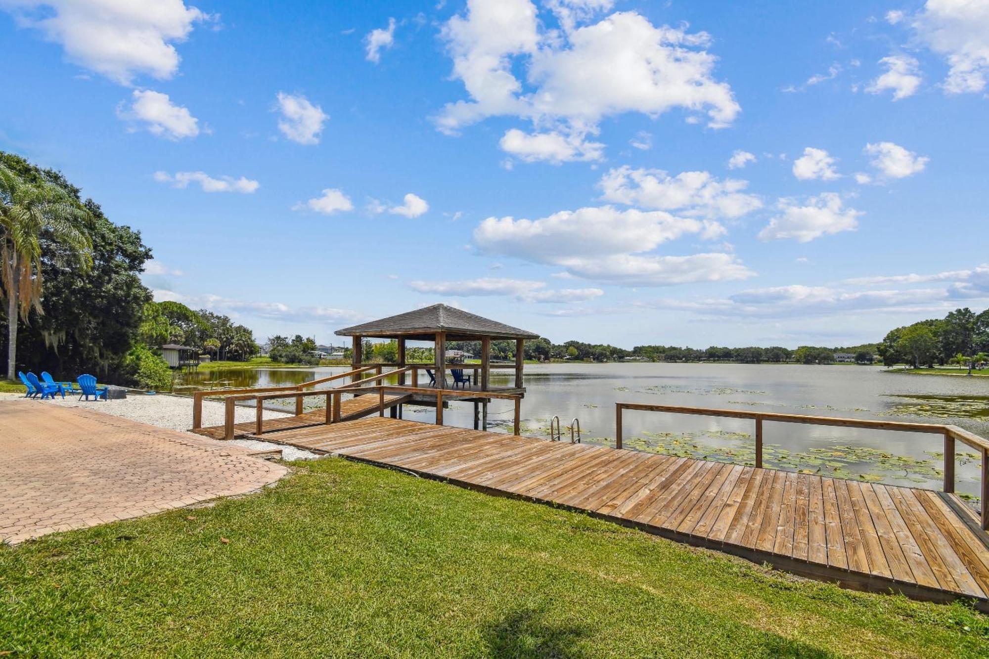 Lake House Westchase Area. Heated Pool Waterfront! Тампа Экстерьер фото