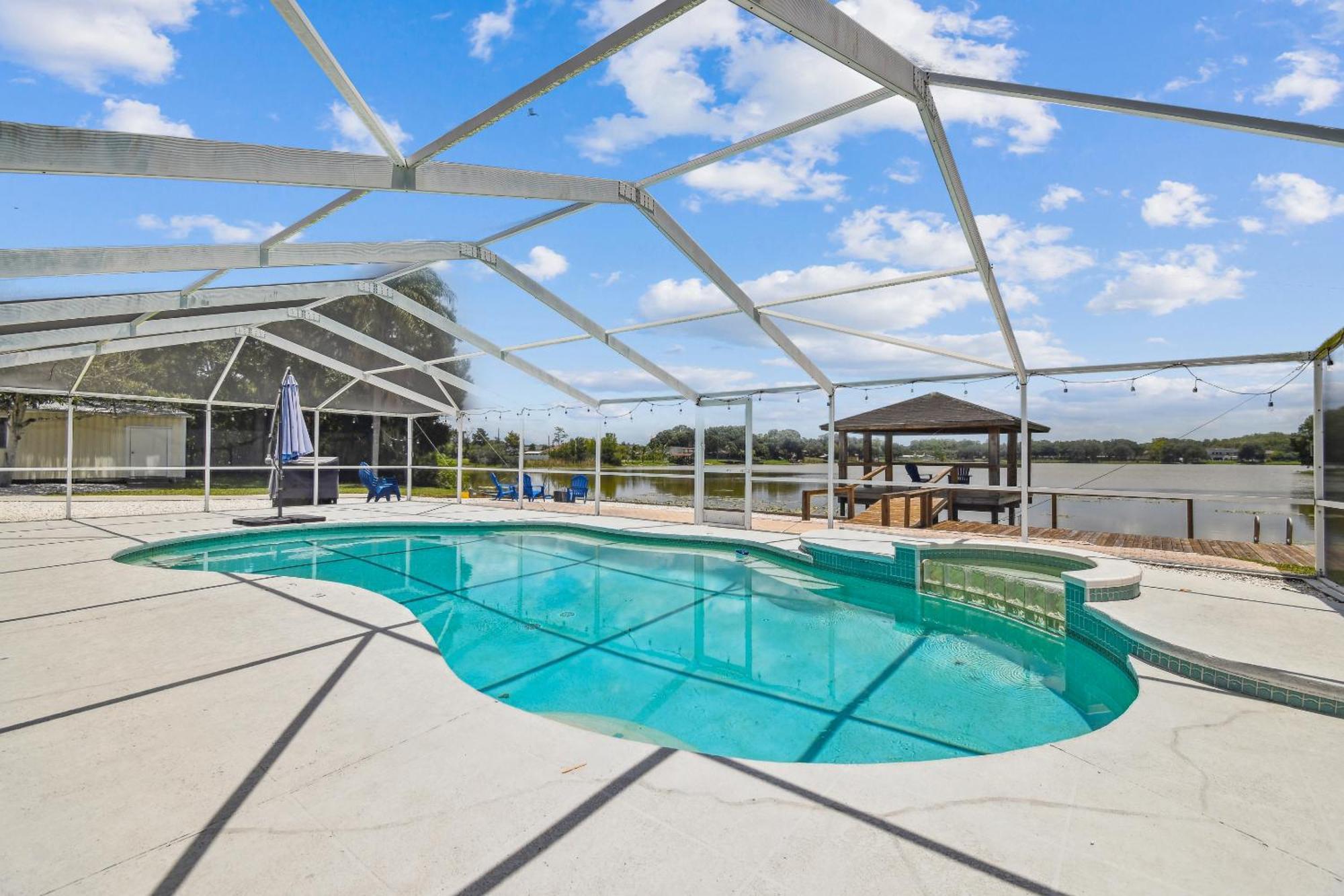 Lake House Westchase Area. Heated Pool Waterfront! Тампа Экстерьер фото