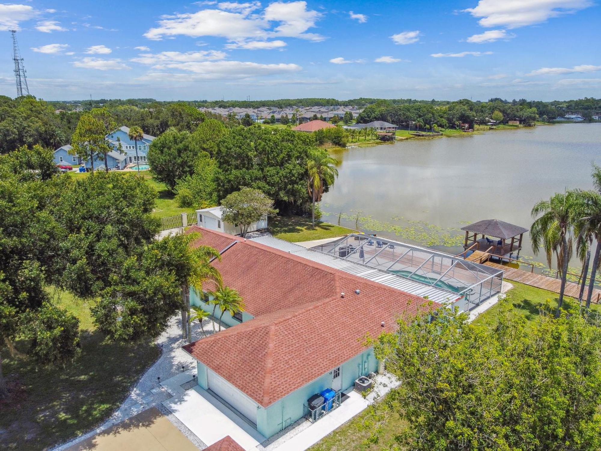 Lake House Westchase Area. Heated Pool Waterfront! Тампа Экстерьер фото